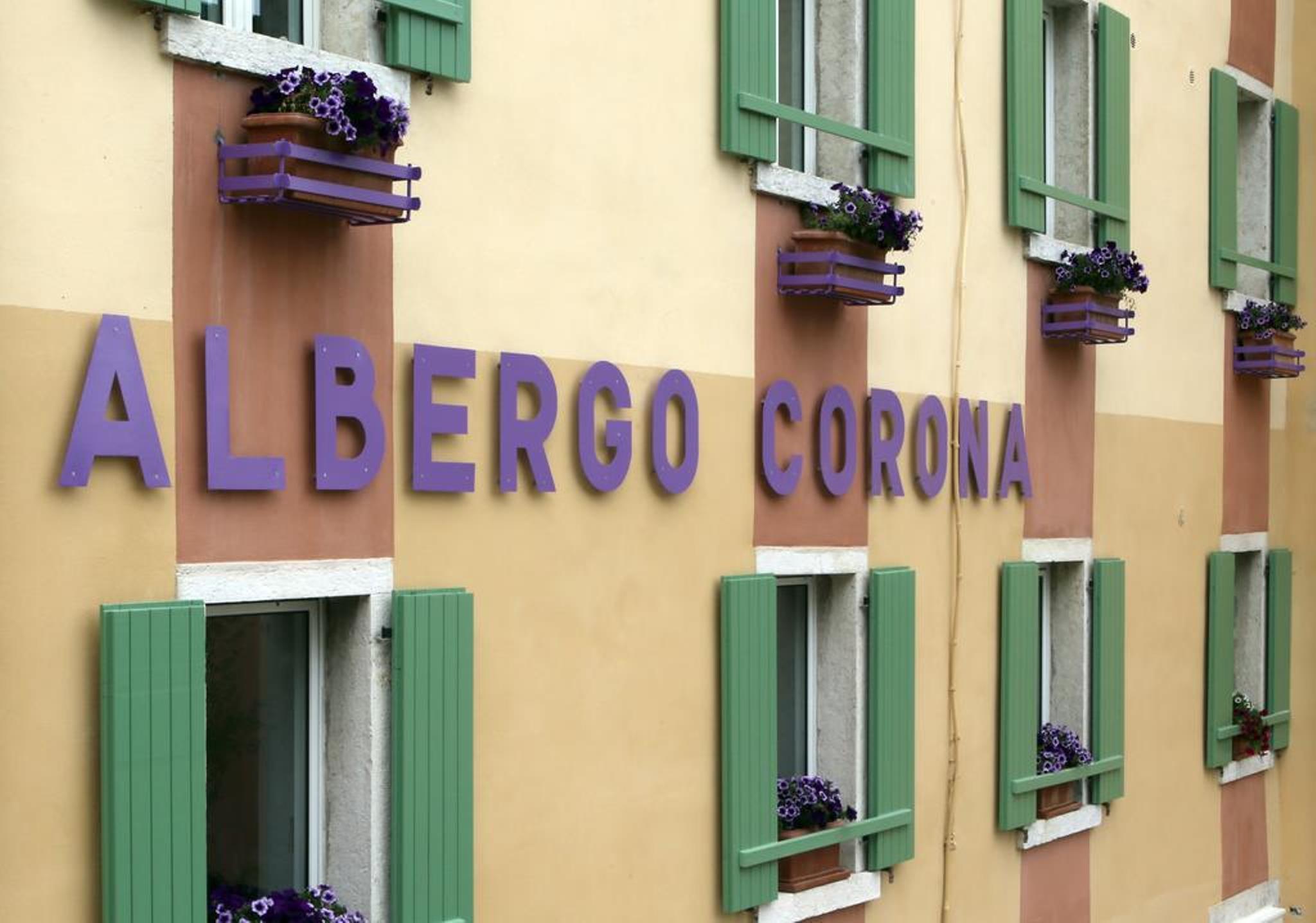 Hotel Corona Spiazzi Di Caprino Экстерьер фото