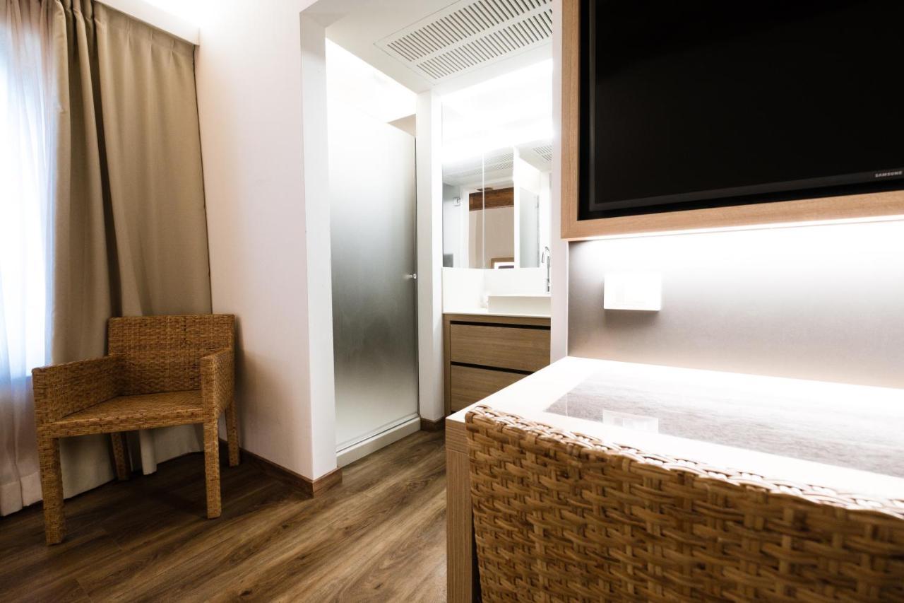 Hotel Corona Spiazzi Di Caprino Экстерьер фото